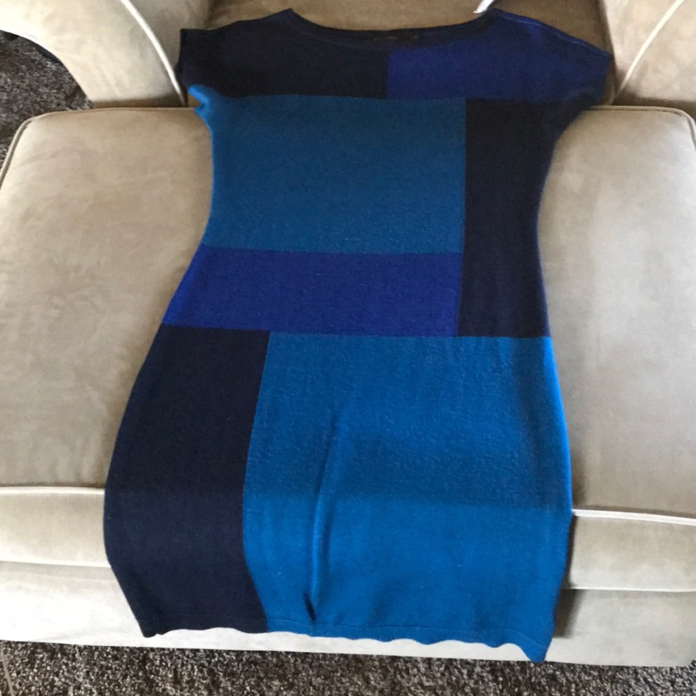 Limited sweater dress